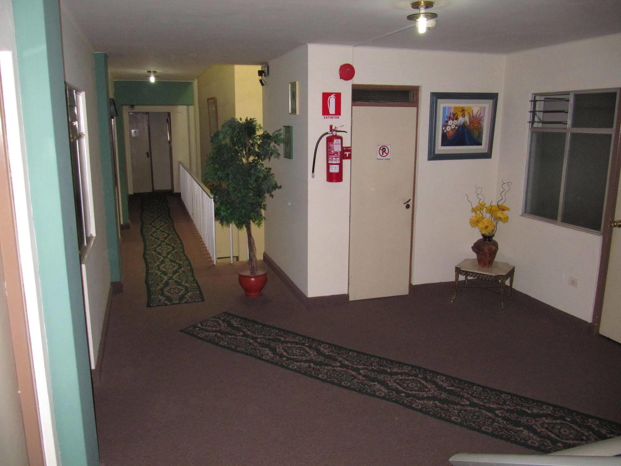 Hostal Solari Trujillo Dış mekan fotoğraf